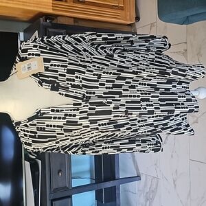 NWT NYDJPaulina Floral Print Peasant Top